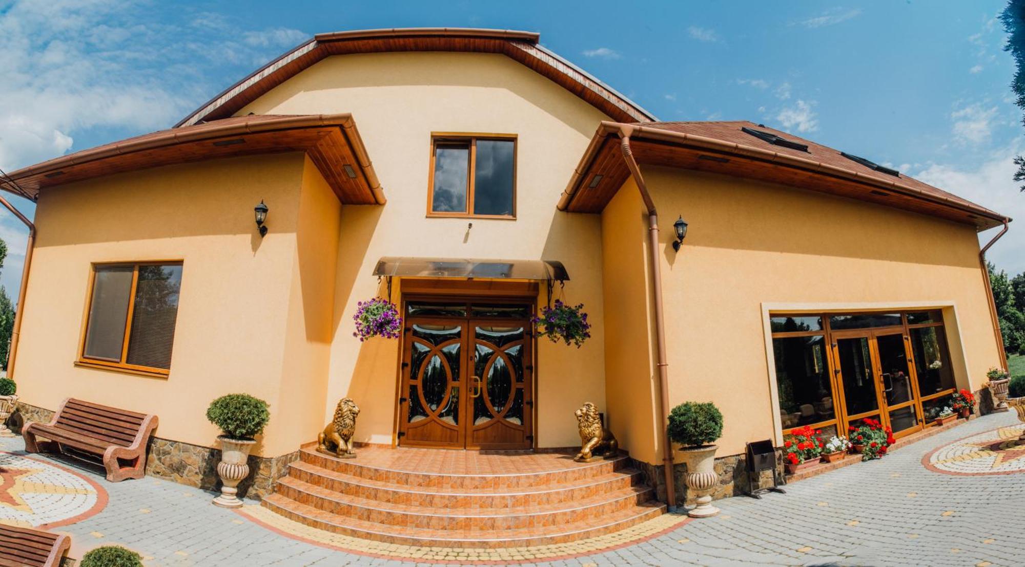 Villa Fenix Berehove  Dış mekan fotoğraf